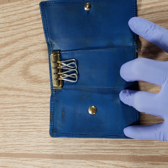 Vintage Authentic Louis Vuitton Blue Epi Leather 4 Ring Key Holder Case 4 x 2-in - Picture 8 of 11